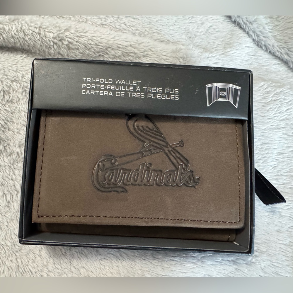 St. Louis Cardinals Tri-Fold Leather Wallet - Brown - Picture 11 of 11